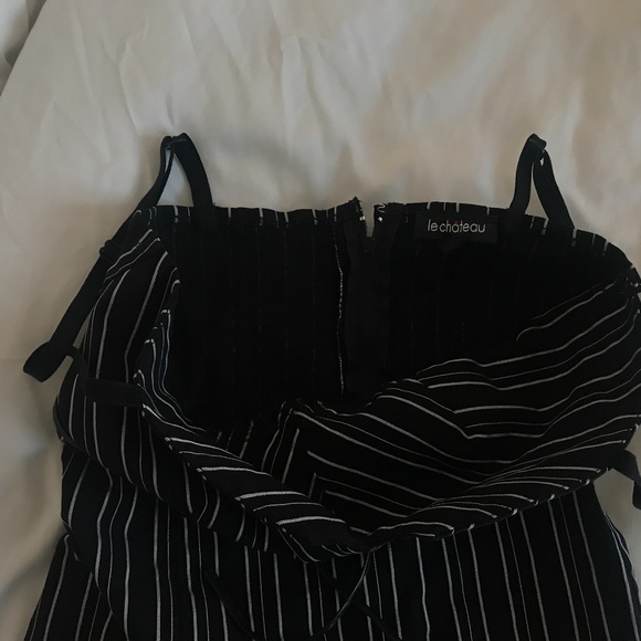 Le Chateau Striped Form Fitting Dress - Picture 3 of 3